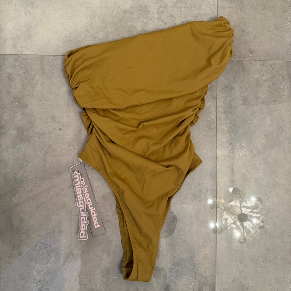 NWT! Missguided One-Shoulder Bodysuit | XS
